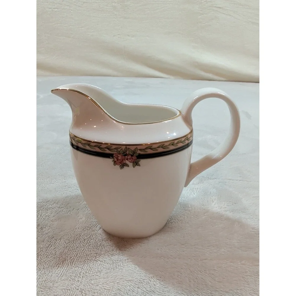 Royal Doulton‎ Lauren New Romance Collection Teapot Creamer and Bowl Set TC 1249
